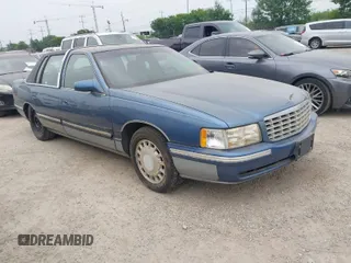1998 Cadillac DeVille z VIN 1G6KD54Y9WU742735, wystawiony jako IAAI lot #41966100 z przebiegiem 182 803 mil mil oraz . Historia ofert i sprzedaży dostępna na DreamBid. Obrazek 1.