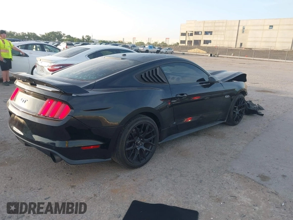 2015 Ford Mustang GT z VIN 1FA6P8CF4F5381566, wystawiony jako IAAI lot #42555886 z przebiegiem 133 098 mil mil oraz . Historia ofert i sprzedaży dostępna na DreamBid. Obrazek 4.