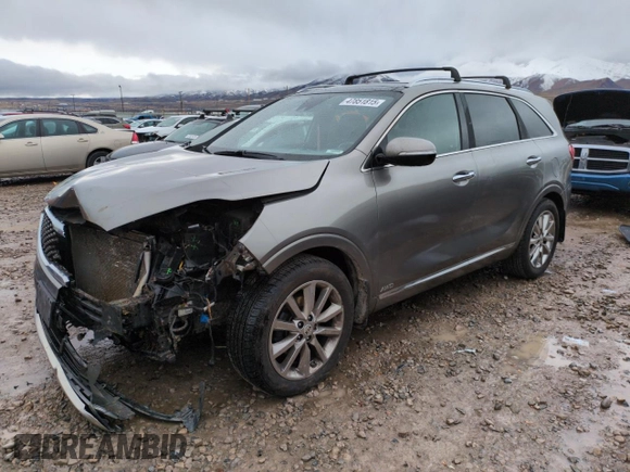 2016 Kia Sorento SX with VIN 5XYPKDA5XGG137705, listed as a Copart auction lot 47851815 with 136,556 mi miles and Salvage Title. Bid and sale history available at carsss.com. Image 1.
