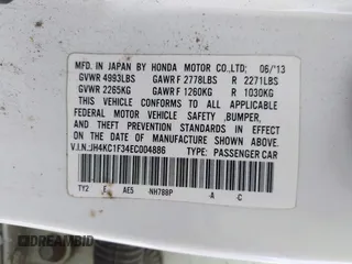 2014 Acura RLX with VIN JH4KC1F34EC004886, listed as a IAAI auction lot 41486879 with 162,425 mi miles. Bid and sale history available at carsss.com. Image 9.