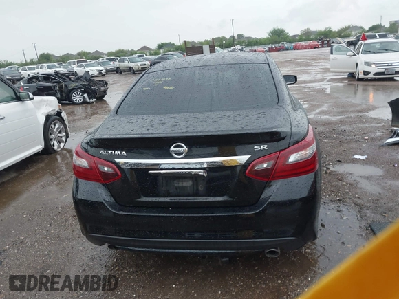 2018 Nissan Altima 2.5 SR with VIN 1N4AL3AP1JC131386, listed as a IAAI auction lot 41895828 with 58,912 mi miles. Bid and sale history available at carsss.com. Image 17.