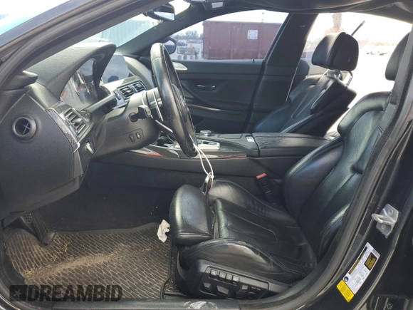 2016 BMW M6 z VIN WBS6E9C51GG437085, wystawiony jako Copart lot #78982124 z przebiegiem Nie podano mil oraz Szkody całkowita. Historia ofert i sprzedaży dostępna na DreamBid. Obrazek 7.