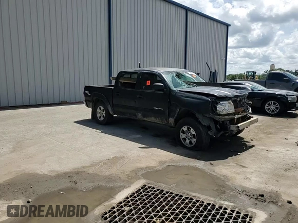 2006 Toyota Tacoma z VIN 3TMLU42N56M007744, wystawiony jako Copart lot #60804295 z przebiegiem 196 715 mil mil oraz Szkoda całkowita • Salvage title. Historia ofert i sprzedaży dostępna na DreamBid. Obrazek 13.
