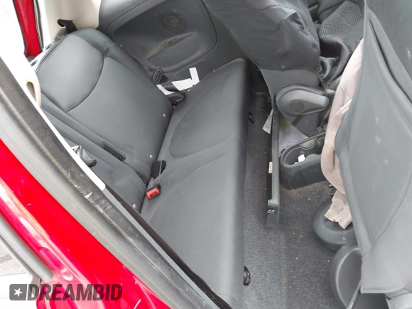 2013 FIAT 500 Pop with VIN 3C3CFFAR0DT608447, listed as a IAAI auction lot 41887919 with 72,691 mi miles. Bid and sale history available at carsss.com. Image 8.