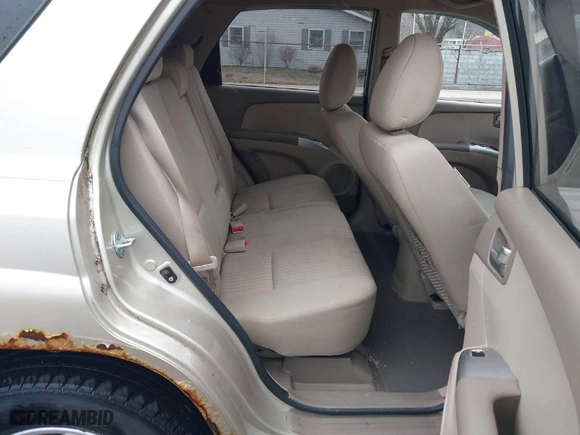 2009 Kia Sportage LX with VIN KNDJE723397628211, listed as a IAAI auction lot 41744526 with 136,811 mi miles. Bid and sale history available at carsss.com. Image 8.