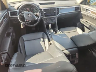 2018 Volkswagen Atlas SE with VIN 1V2DR2CA1JC549051, listed as a Copart auction lot 60279295 with 121,063 mi miles and Salvage title. Bid and sale history available at DreamBid. Image 8.