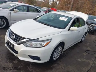 2017 Nissan Altima 2.5 SR with VIN 1N4AL3AP9HC207950, listed as a IAAI auction lot 40754028 with 104,981 mi miles. Bid and sale history available at carsss.com. Image 17.