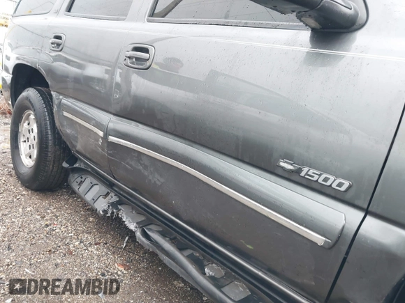 2001 Chevrolet Tahoe LT with VIN 1GNEK13T61J232455, listed as a IAAI auction lot 41208590 with 267,170 mi miles and . Bid and sale history available at DreamBid. Image 6.
