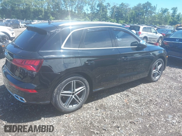2018 Audi SQ5 Premium Plus z VIN WA1A4AFY0J2236191, wystawiony jako IAAI lot #39742989 z przebiegiem 63 816 mil mil oraz . Historia ofert i sprzedaży dostępna na DreamBid. Obrazek 4.