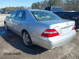 2005 Lexus LS 430 z VIN JTHBN36F555019840, wystawiony jako IAAI lot #41427719 z przebiegiem 131 267 mil mil oraz . Historia ofert i sprzedaży dostępna na DreamBid. Obrazek 3.