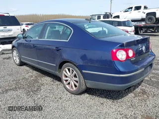 2006 Volkswagen Passat Lux z VIN WVWEK93C96P037140, wystawiony jako IAAI lot #41992259 z przebiegiem 148 819 mil mil oraz . Historia ofert i sprzedaży dostępna na DreamBid. Obrazek 3.