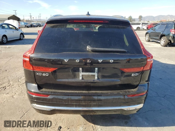2023 Volvo XC60 Plus Bright Theme with VIN YV4L12RN0P1290603, listed as a Copart auction lot 84247784 with 13,016 mi miles and Salvage Title. Bid and sale history available at carsss.com. Image 6.