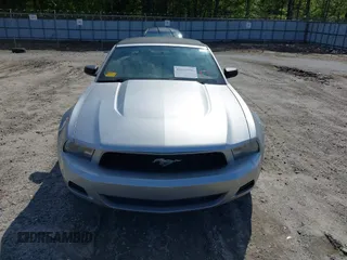 2011 Ford Mustang V6 with VIN 1ZVBP8EM6B5112240, listed as a IAAI auction lot 42030995 with 191,205 mi miles and . Bid and sale history available at carsss.com. Image 12.