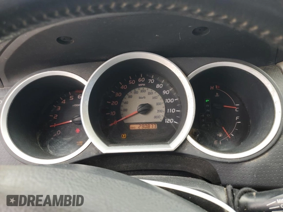 2007 Toyota Tacoma PreRunner с VIN 3TMJU62N57M030848, выставлен на аукционе Copart как лот 57936685 с пробегом 290 877 миль миль и Списание • Salvage title. История ставок и продаж доступна на DreamBid. Изображение 9.
