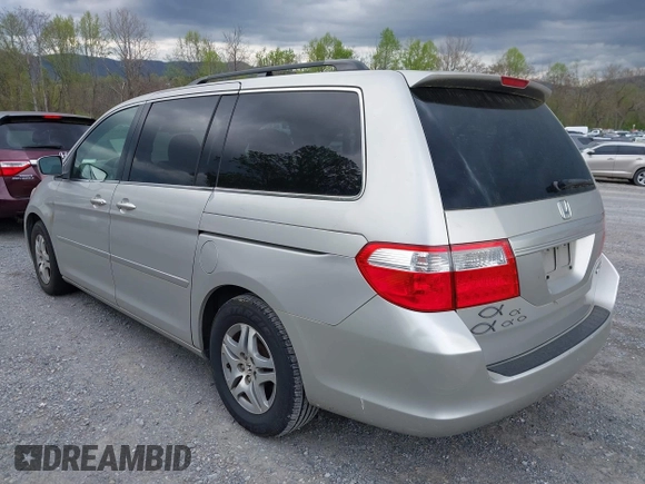 2005 Honda Odyssey EX-L with VIN 5FNRL38795B083325, listed as a IAAI auction lot 42034632 with 183,865 mi miles. Bid and sale history available at carsss.com. Image 6.
