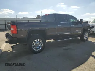 2015 GMC Sierra 2500HD available WiFi Denali with VIN 1GT120E81FF630998, listed as a Copart auction lot 46633885 with 116,186 mi miles and Salvage Title. Bid and sale history available at carsss.com. Image 3.
