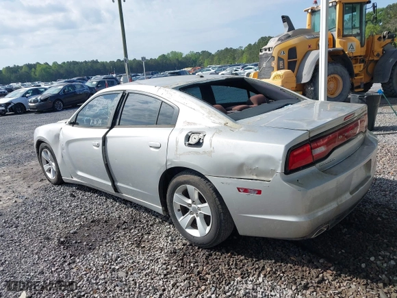 2012 Dodge Charger SE with VIN 2C3CDXBG4CH211517, listed as a IAAI auction lot 41982290 with 269,855 mi miles. Bid and sale history available at carsss.com. Image 3.