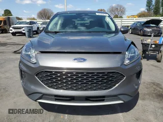 2021 Ford Escape SE with VIN 1FMCU0G67MUB34266, listed as a Copart auction lot 52503275 with 40,620 mi miles and Clean Title. Bid and sale history available at carsss.com. Image 5.