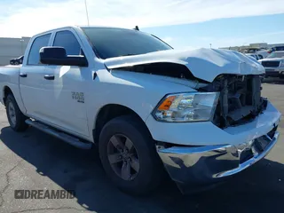 2021 Ram 1500 Tradesman z VIN 3C6RR6KG2MG670300, wystawiony jako IAAI lot #42067358 z przebiegiem 25 664 mil mil oraz . Historia ofert i sprzedaży dostępna na DreamBid. Obrazek 1.