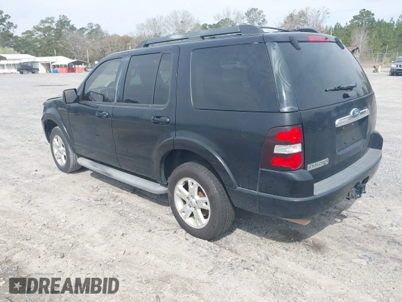2010 Ford Explorer XLT with VIN 1FMEU6DE9AUA59055, listed as a IAAI auction lot 41787956 with 300,389 mi miles. Bid and sale history available at carsss.com. Image 3.