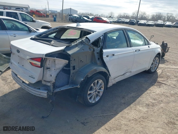 2019 Ford Fusion Hybrid SE with VIN 3FA6P0LU0KR164670, listed as a IAAI auction lot 41811458 with 91,428 mi miles. Bid and sale history available at carsss.com. Image 4.