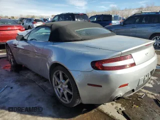 2008 Aston Martin Vantage z VIN SCFBF04B18GD08286, wystawiony jako Copart lot #42556915 z przebiegiem 24 881 mil mil oraz Szkoda całkowita • Salvage title. Historia ofert i sprzedaży dostępna na DreamBid. Obrazek 2.