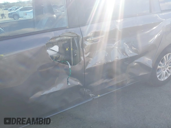 2017 Toyota Sienna XLE Auto Access Seat с VIN 5TDYZ3DC9HS805907, выставлен на аукционе IAAI как лот 41548808 с пробегом 131 607 миль миль и . История ставок и продаж доступна на DreamBid. Изображение 18.