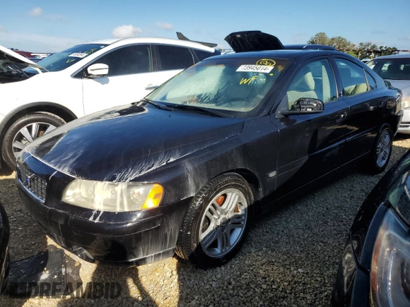 2005 Volvo S60 with VIN YV1RH592752430230, listed as a Copart auction lot 73945014 with 150,687 mi miles and Salvage Title. Bid and sale history available at carsss.com. Image 1.