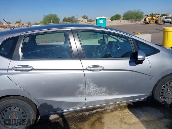 2020 Honda Fit LX z VIN 3HGGK5H48LM700879, wystawiony jako IAAI lot #42290266 z przebiegiem 90 963 mil mil oraz . Historia ofert i sprzedaży dostępna na DreamBid. Obrazek 14.