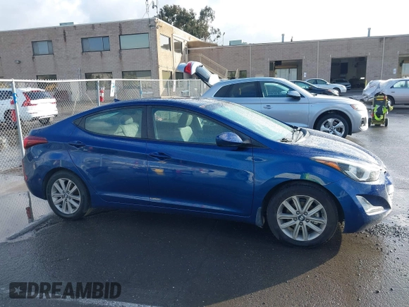 2015 Hyundai Elantra SE z VIN 5NPDH4AEXFH634973, wystawiony jako IAAI lot #41901961 z przebiegiem Nie podano mil oraz . Historia ofert i sprzedaży dostępna na DreamBid. Obrazek 14.