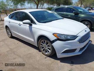 2017 Ford Fusion SE z VIN 3FA6P0HD4HR368292, wystawiony jako IAAI lot #42688354 z przebiegiem 187 203 mil mil oraz . Historia ofert i sprzedaży dostępna na DreamBid. Obrazek 1.