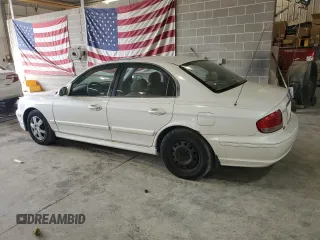 2002 Hyundai Sonata with VIN KMHWF25HX2A716609, listed as a Copart auction lot 78454424 with 283,736 mi miles and Clean Title. Bid and sale history available at carsss.com. Image 2.
