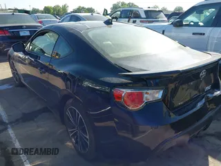 2015 Scion FR-S z VIN JF1ZNAA18F8705683, wystawiony jako IAAI lot #42178113 z przebiegiem 124 775 mil mil oraz . Historia ofert i sprzedaży dostępna na DreamBid. Obrazek 3.