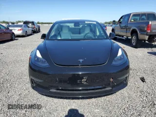 2022 Tesla Model 3 with VIN 5YJ3E1EA5NF102554, listed as a Copart auction lot 53195075 with 62,453 mi miles and Salvage Title. Bid and sale history available at DreamBid. Image 5.