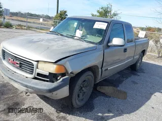 2002 GMC Sierra 1500 SLE z VIN 2GTEC19T221357087, wystawiony jako IAAI lot #41441911 z przebiegiem 319 299 mil mil oraz . Historia ofert i sprzedaży dostępna na DreamBid. Obrazek 2.