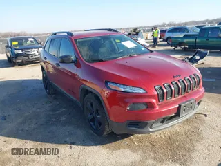 2017 Jeep Cherokee Altitude z VIN 1C4PJLAB2HW623965, wystawiony jako IAAI lot #41248617 z przebiegiem 132 008 mil mil oraz . Historia ofert i sprzedaży dostępna na DreamBid. Obrazek 1.