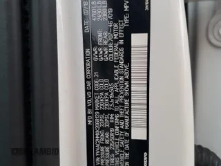2019 Volvo XC40 R-Design z VIN YV4AC2HMXK2068129, wystawiony jako Copart lot #43337635 z przebiegiem 88 227 mil mil oraz Szkoda całkowita • Salvage title. Historia ofert i sprzedaży dostępna na DreamBid. Obrazek 16.