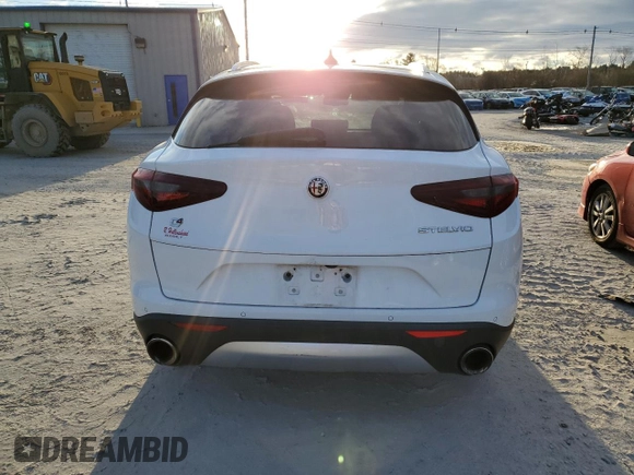 2018 Alfa Romeo Stelvio Ti z VIN ZASFAKBN3J7B72146, wystawiony jako Copart lot #86380384 z przebiegiem Nie podano mil oraz Szkoda całkowita • Salvage title. Historia ofert i sprzedaży dostępna na DreamBid. Obrazek 6.