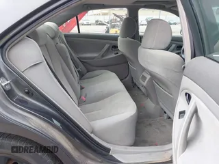 2007 Toyota Camry CE z VIN 4T1BE46K67U135198, wystawiony jako IAAI lot #40270157 z przebiegiem 211 315 mil mil oraz . Historia ofert i sprzedaży dostępna na DreamBid. Obrazek 8.