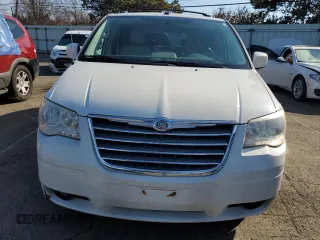 2009 Chrysler Town & Country Touring with VIN 2A8HR54XX9R675671, listed as a Copart auction lot 43807405 with 110,504 mi miles and Salvage Title. Bid and sale history available at DreamBid. Image 5.
