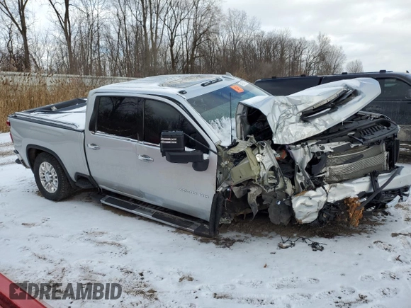 2020 Chevrolet Silverado 3500HD High Country z VIN 1GC4YVEY4LF341280, wystawiony jako Copart lot #41398705 z przebiegiem Nie podano mil oraz Nie do naprawy • Non repairable. Historia ofert i sprzedaży dostępna na DreamBid. Obrazek 4.
