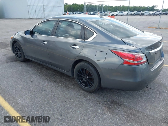 2015 Nissan Altima SL z VIN 1N4AL3AP6FN388118, wystawiony jako IAAI lot #42259597 z przebiegiem 136 644 mil mil oraz . Historia ofert i sprzedaży dostępna na DreamBid. Obrazek 3.