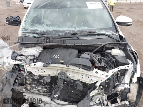 2017 Toyota Highlander XLE with VIN 5TDJZRFH9HS515504, listed as a IAAI auction lot 42209542 with 145,472 mi miles and . Bid and sale history available at DreamBid. Image 10.
