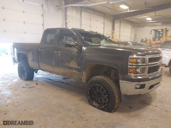 2015 Chevrolet Silverado 1500 LT with VIN 1GCVKRECXFZ354846, listed as a IAAI auction lot 41252244 with 216,467 mi miles. Bid and sale history available at carsss.com. Image 1.