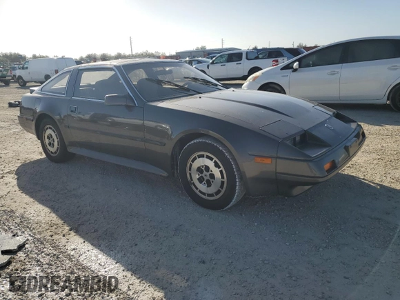 1986 Nissan 300ZX z VIN JN1HZ16S9GX094097, wystawiony jako Copart lot #75251134 z przebiegiem Nie podano mil oraz Szkoda całkowita • Salvage title. Historia ofert i sprzedaży dostępna na DreamBid. Obrazek 4.