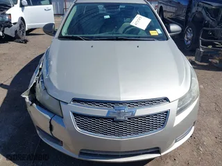2013 Chevrolet Cruze LS with VIN 1G1PA5SHXD7255286, listed as a IAAI auction lot 41717475 with 115,871 mi miles. Bid and sale history available at carsss.com. Image 12.