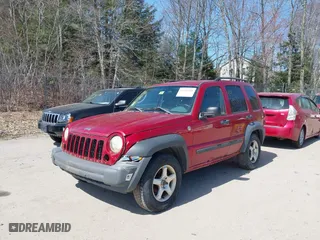 2007 Jeep Liberty Sport with VIN 1J4GL48K67W646261, listed as a IAAI auction lot 41913458 with 204,553 mi miles. Bid and sale history available at carsss.com. Image 17.