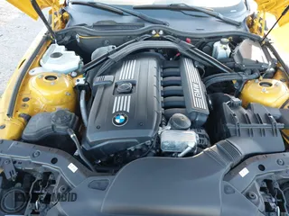 2011 BMW Z4 sDrive30i with VIN WBALM5C56BE495894, listed as a IAAI auction lot 41749017 with 38,987 mi miles. Bid and sale history available at carsss.com. Image 10.
