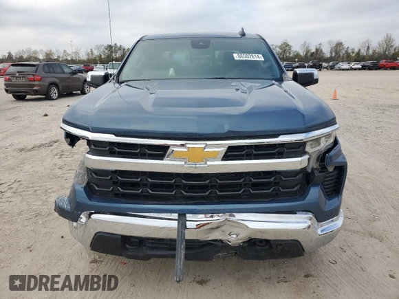 2024 Chevrolet Silverado 1500 LT with VIN 1GCUDDE82RZ256810, listed as a Copart auction lot 86502814 with 9,224 mi miles and Salvage Title. Bid and sale history available at carsss.com. Image 5.
