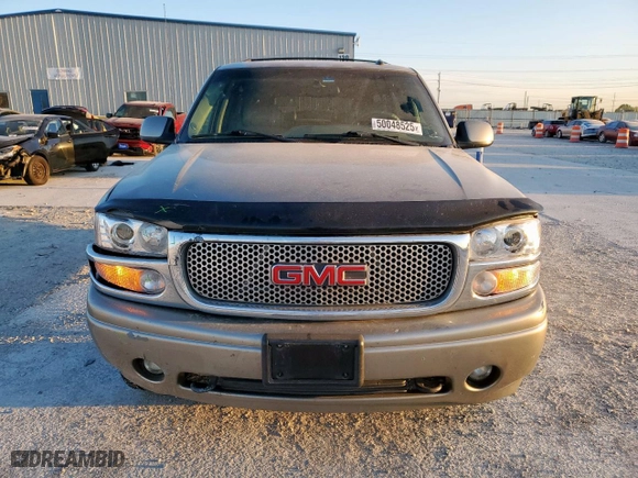 2002 GMC Yukon XL Denali with VIN 1GKFK66U82J275716, listed as a Copart auction lot 50048525 with 241,424 mi miles and Salvage Title. Bid and sale history available at carsss.com. Image 5.